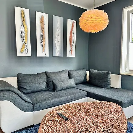 Bed & Breakfast Grosses City-ferienhaus Mit Terrasse, Grill Und Parkplatz F19 *