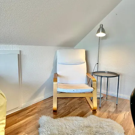 Grosses City-ferienhaus Mit Terrasse, Grill Und Parkplatz F19 Bed & Breakfast Oldenburg