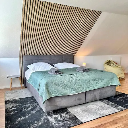 Bed & Breakfast Grosses City-ferienhaus Mit Terrasse, Grill Und Parkplatz F19 Oldenburg