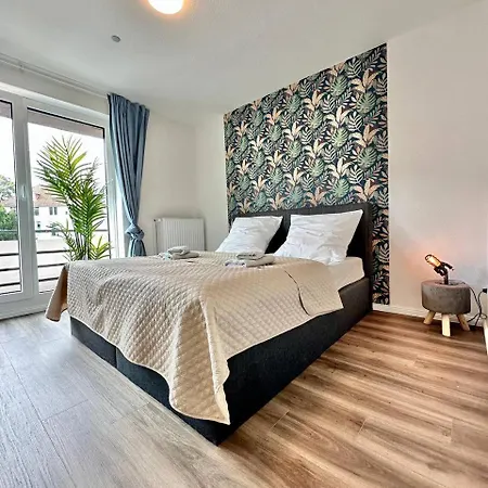 Bed & Breakfast Grosses City-ferienhaus Mit Terrasse, Grill Und Parkplatz F19