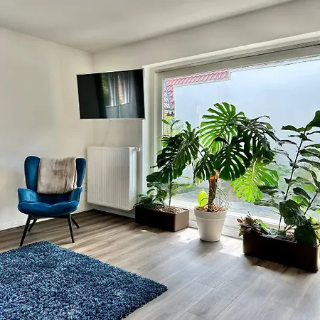 Grosses City-ferienhaus Mit Terrasse, Grill Und Parkplatz F19 Bed & Breakfast Oldenburg