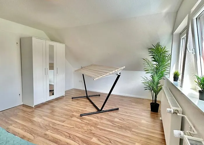 Grosses City-ferienhaus Mit Terrasse, Grill Und Parkplatz F19 Ольденбург
