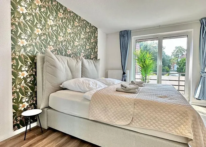 Grosses City-ferienhaus Mit Terrasse, Grill Und Parkplatz F19 Отель типа 