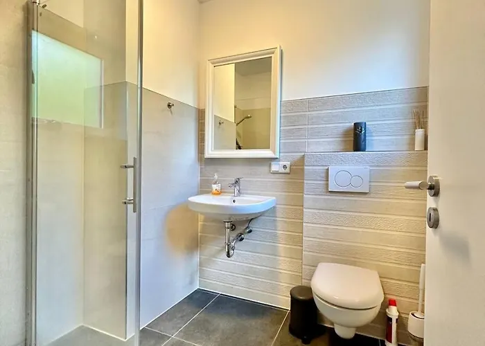 Grosses City-ferienhaus Mit Terrasse, Grill Und Parkplatz F19 * Ольденбург