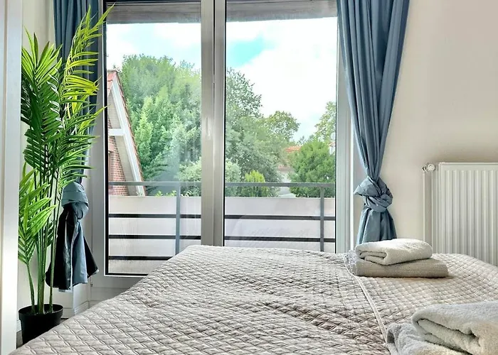 Grosses City-ferienhaus Mit Terrasse, Grill Und Parkplatz F19 Отель типа 